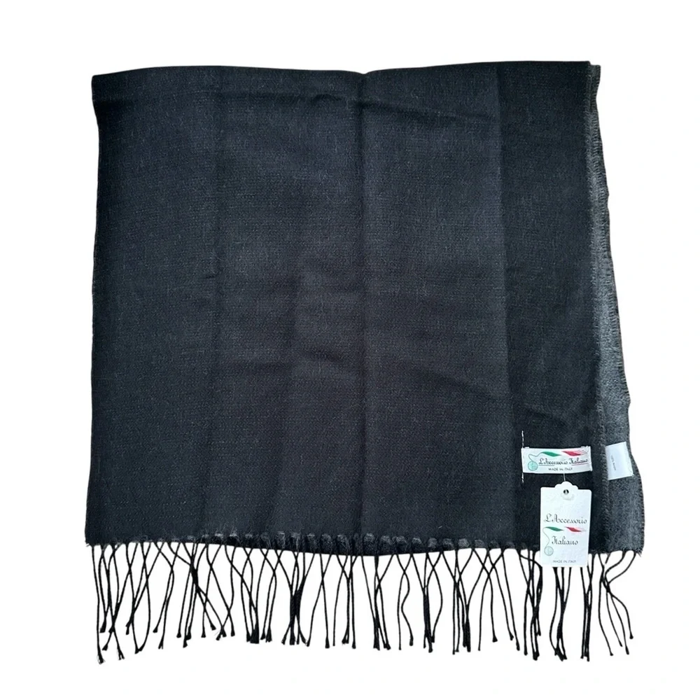 L'Accessorio Italiano Made In Italy Elegant Black and Gray Reversible Scarf